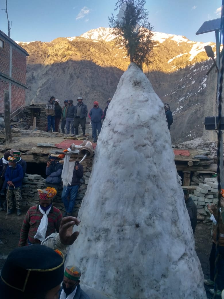 स्नो फ़ेस्टिवल त्रिलोकनाथ योर एवं गोंदला में लामोई का उत्सव  हर्षोल्लास से मनाया गया।